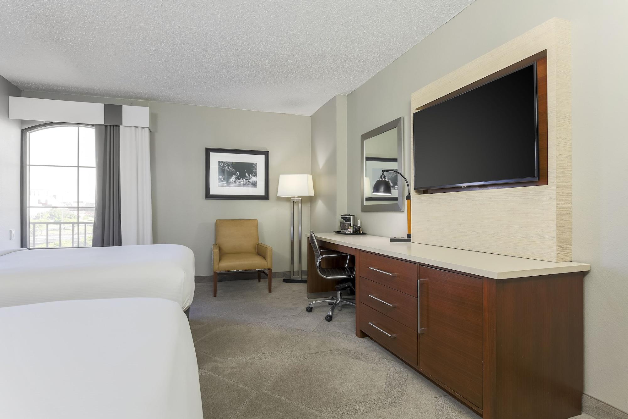 Doubletree By Hilton Austin-University Area Kültér fotó