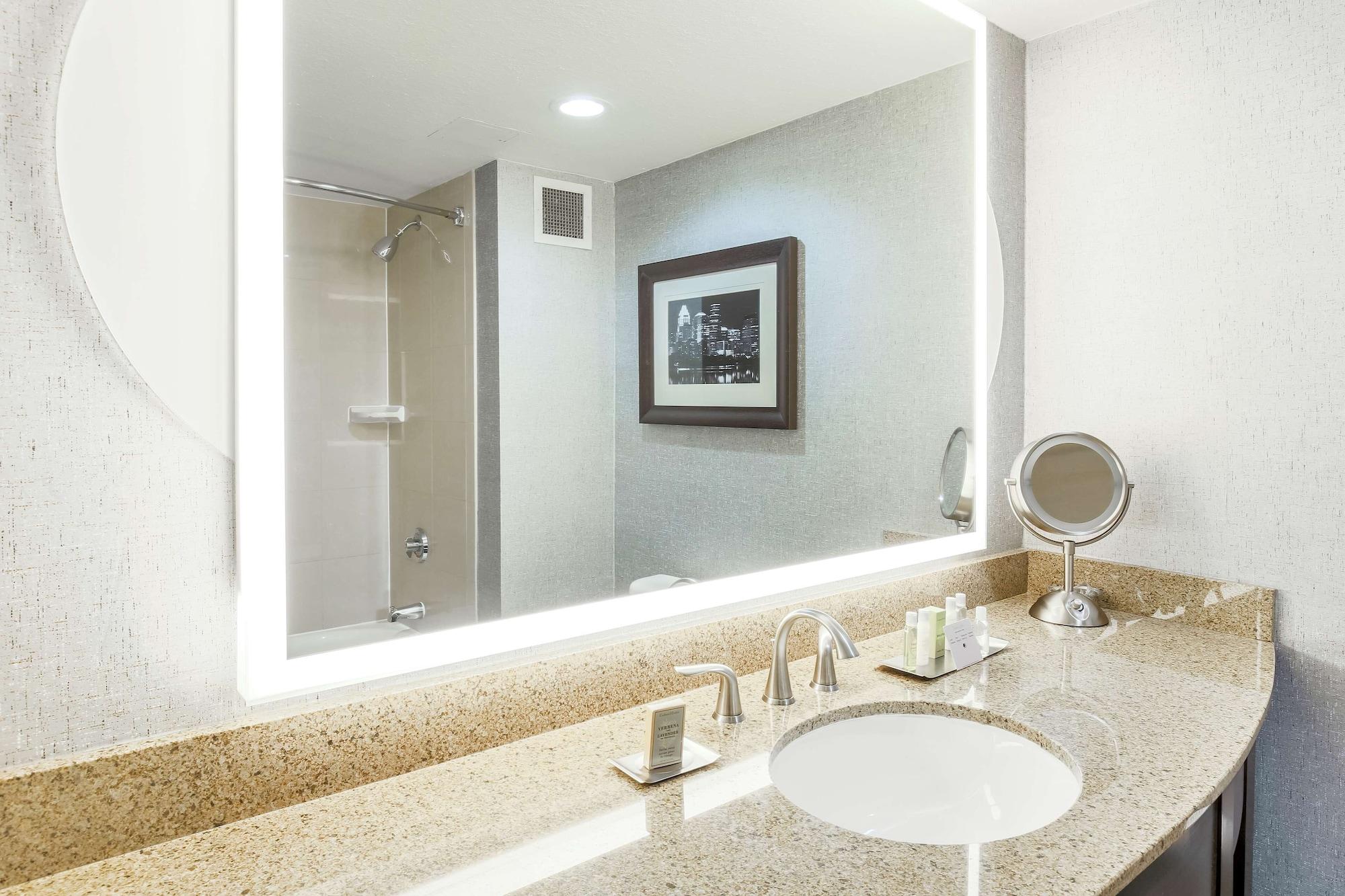 Doubletree By Hilton Austin-University Area Kültér fotó