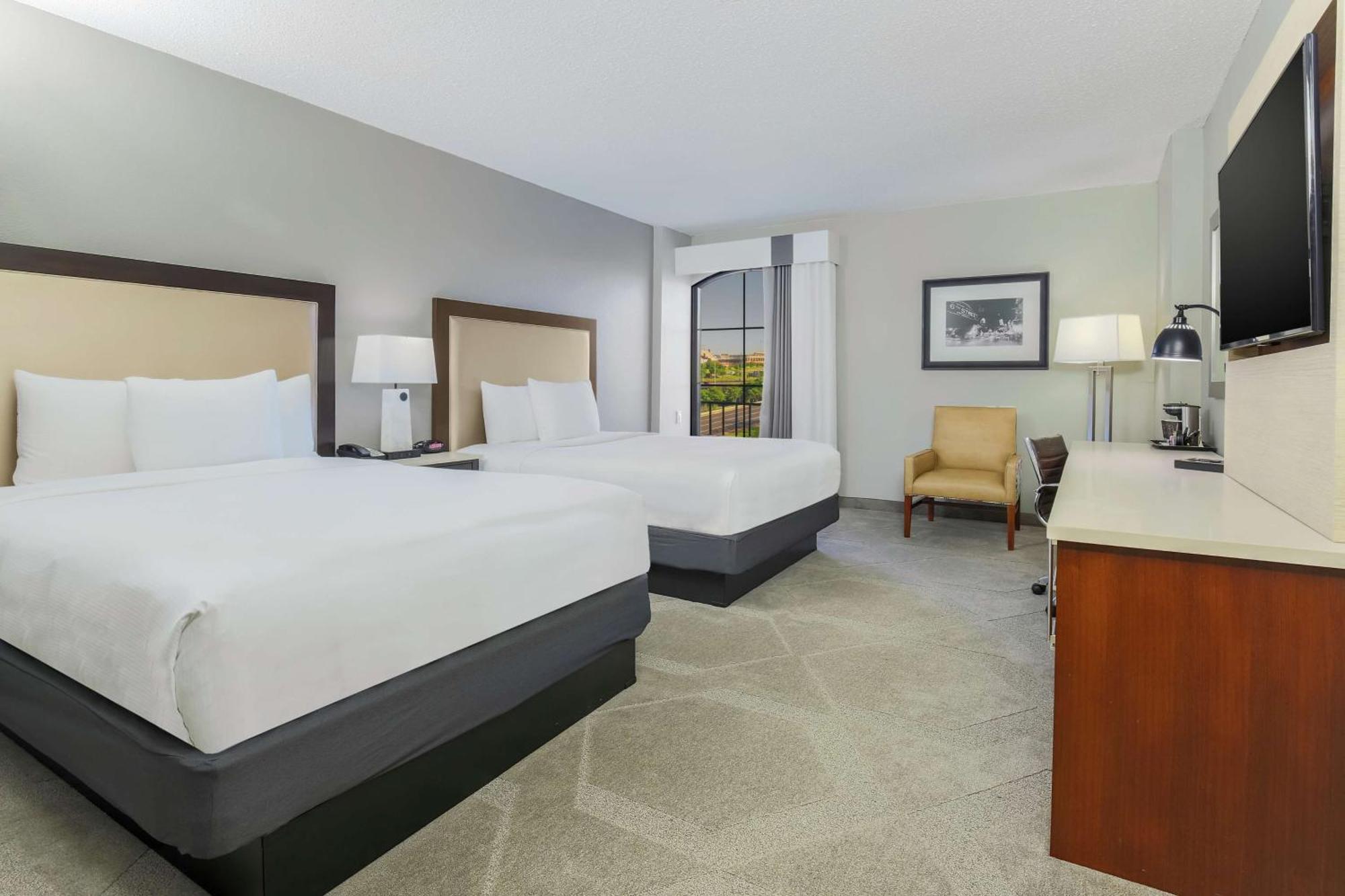 Doubletree By Hilton Austin-University Area Kültér fotó